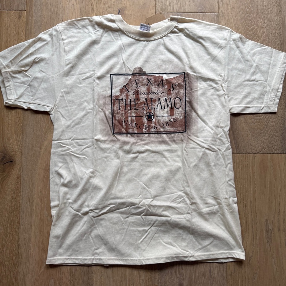 “Texas Remembers the Alamo” Vacation Tee